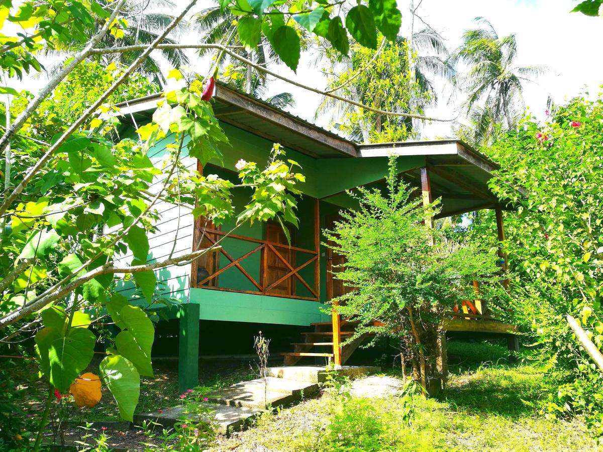 Tampat Do Aman Villa Kudat Eksteriør billede